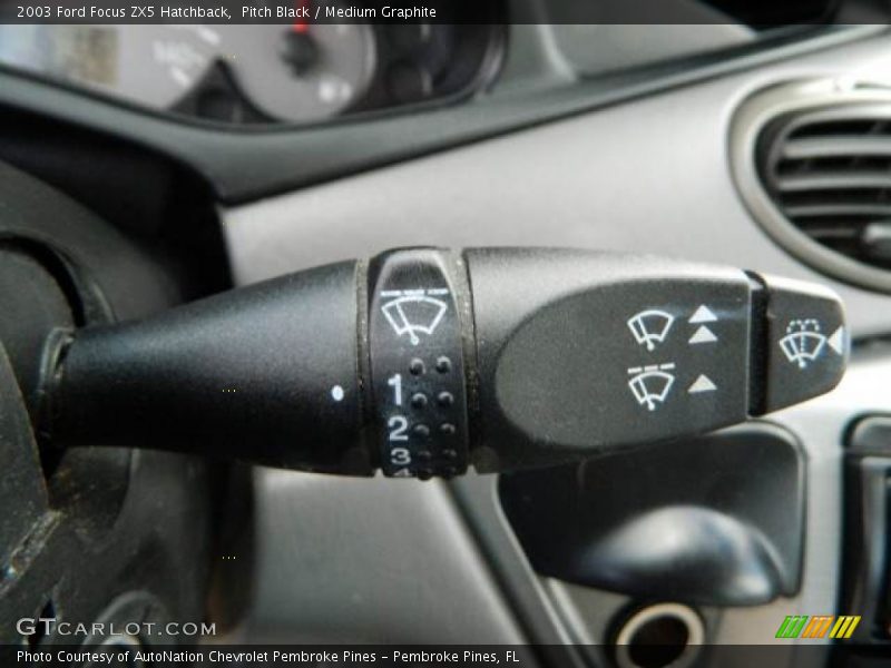 Pitch Black / Medium Graphite 2003 Ford Focus ZX5 Hatchback