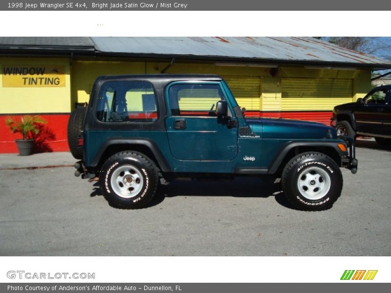 Bright Jade Satin Glow / Mist Grey 1998 Jeep Wrangler SE 4x4