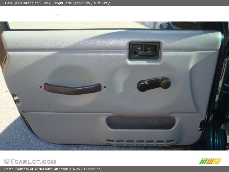 Bright Jade Satin Glow / Mist Grey 1998 Jeep Wrangler SE 4x4
