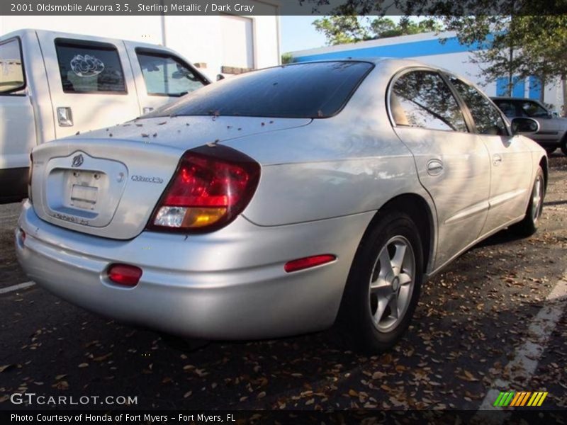 Sterling Metallic / Dark Gray 2001 Oldsmobile Aurora 3.5