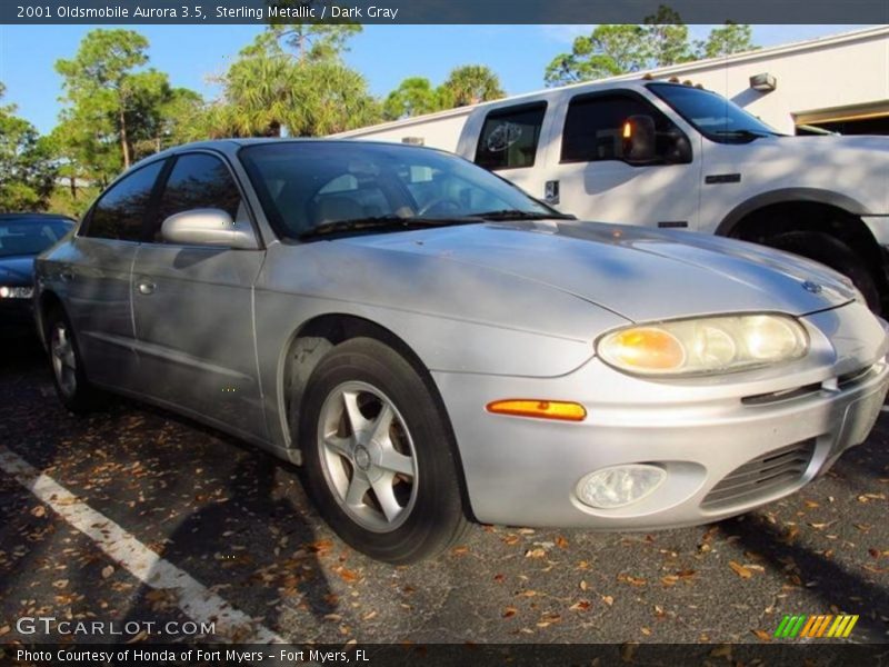 Sterling Metallic / Dark Gray 2001 Oldsmobile Aurora 3.5