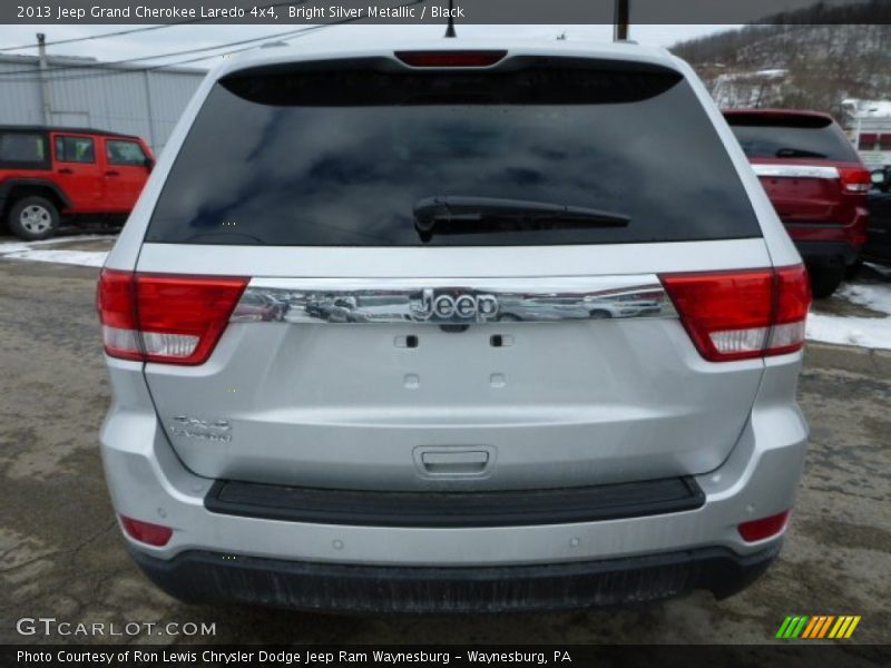 Bright Silver Metallic / Black 2013 Jeep Grand Cherokee Laredo 4x4