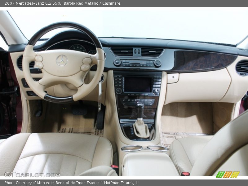 Dashboard of 2007 CLS 550