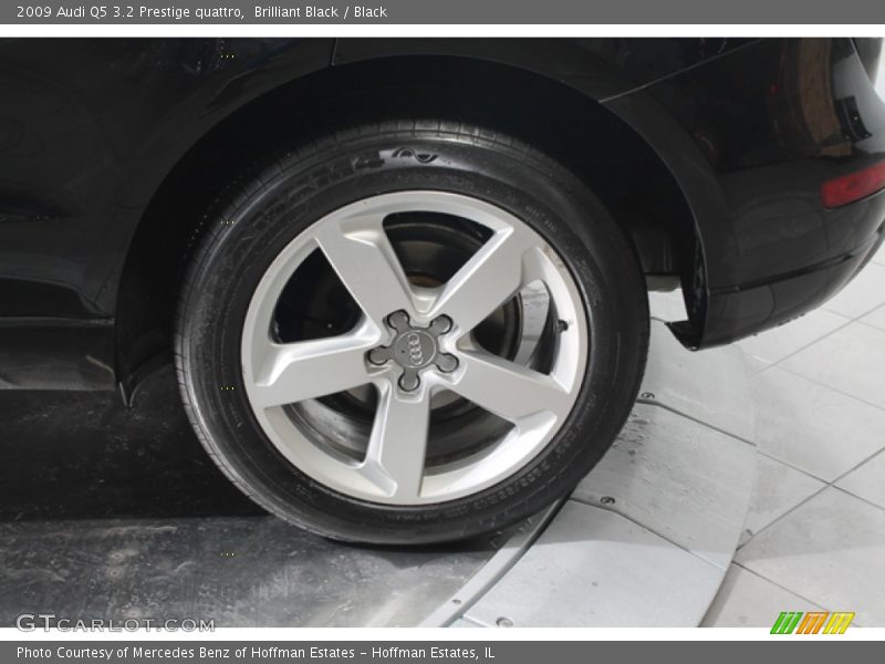 Brilliant Black / Black 2009 Audi Q5 3.2 Prestige quattro