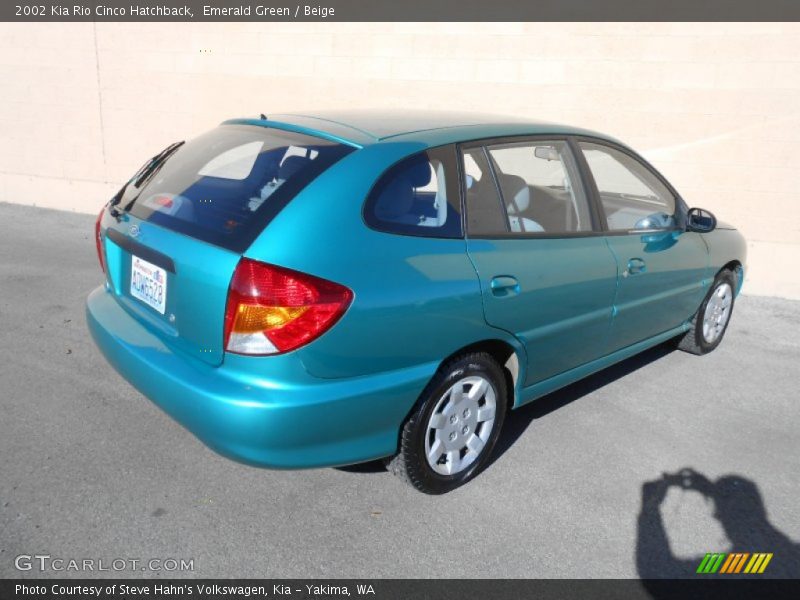 Emerald Green / Beige 2002 Kia Rio Cinco Hatchback