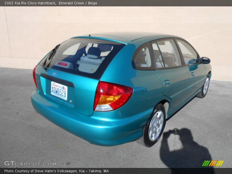 Emerald Green / Beige 2002 Kia Rio Cinco Hatchback