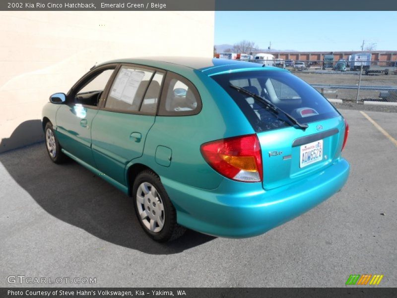Emerald Green / Beige 2002 Kia Rio Cinco Hatchback