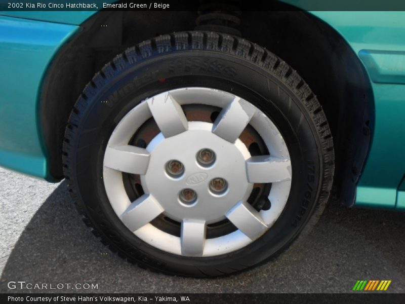 Emerald Green / Beige 2002 Kia Rio Cinco Hatchback