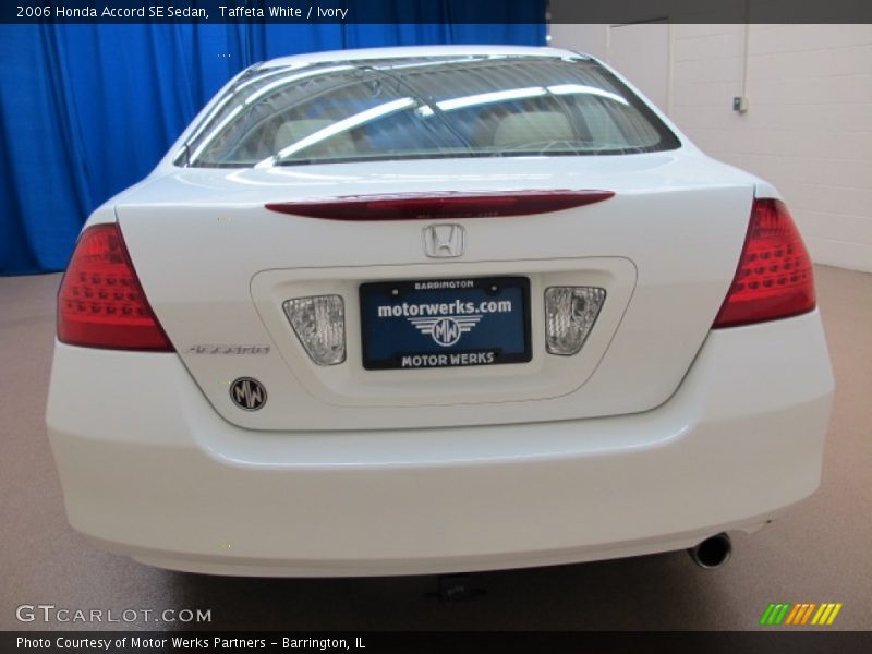 Taffeta White / Ivory 2006 Honda Accord SE Sedan