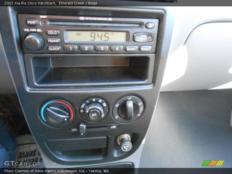 Emerald Green / Beige 2002 Kia Rio Cinco Hatchback