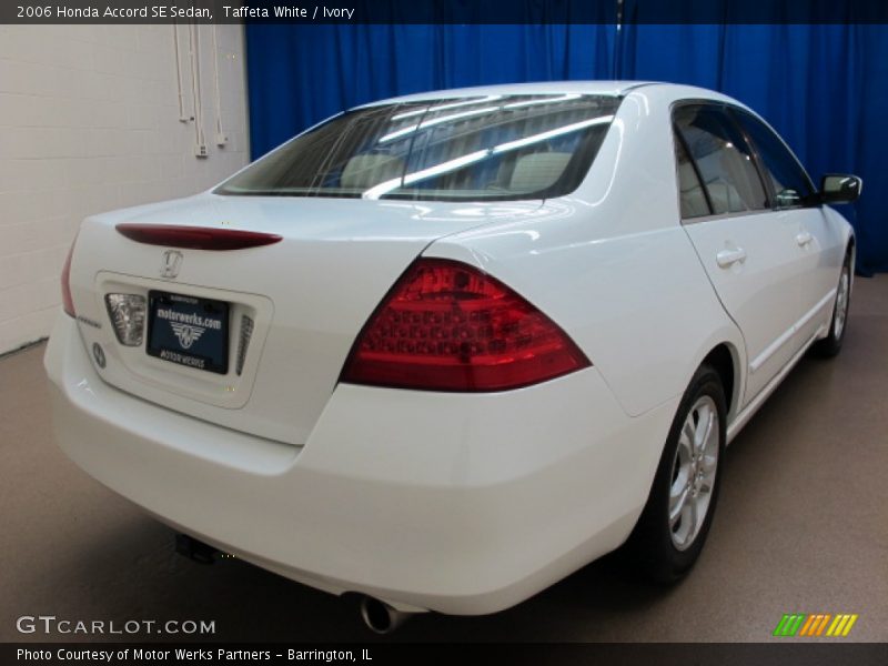 Taffeta White / Ivory 2006 Honda Accord SE Sedan