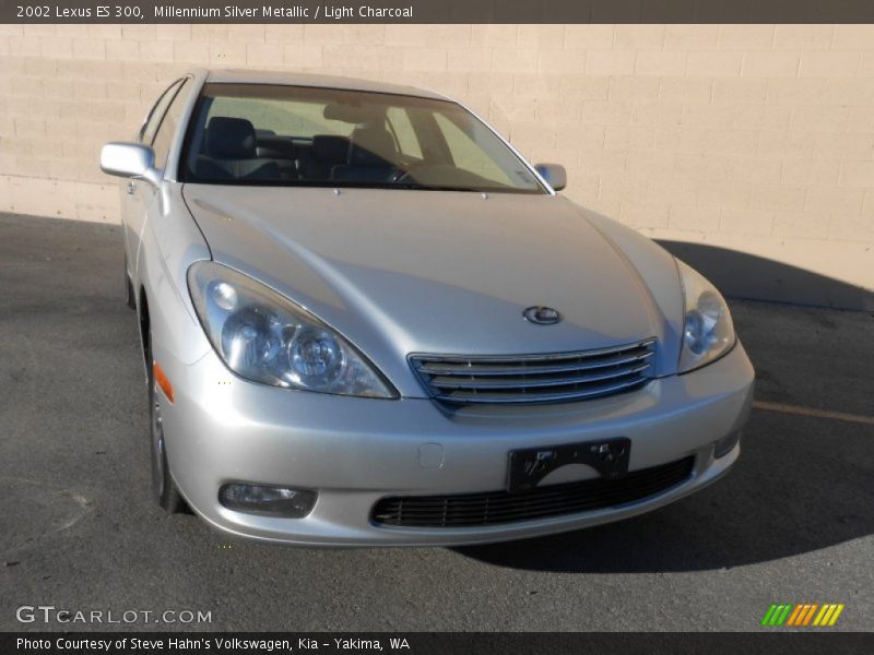Millennium Silver Metallic / Light Charcoal 2002 Lexus ES 300