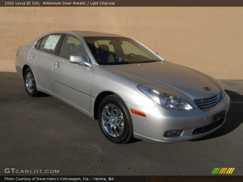 Millennium Silver Metallic / Light Charcoal 2002 Lexus ES 300