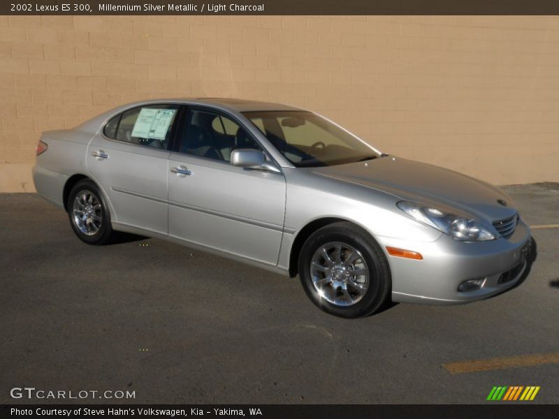 Millennium Silver Metallic / Light Charcoal 2002 Lexus ES 300