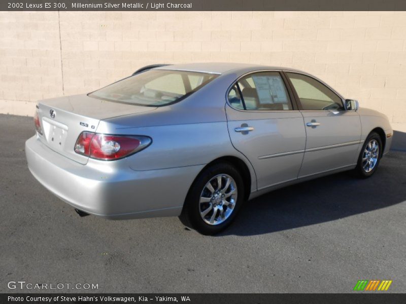 Millennium Silver Metallic / Light Charcoal 2002 Lexus ES 300