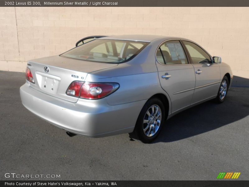 Millennium Silver Metallic / Light Charcoal 2002 Lexus ES 300