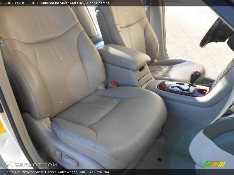 Millennium Silver Metallic / Light Charcoal 2002 Lexus ES 300