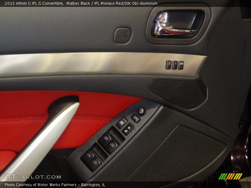 Controls of 2013 G IPL G Convertible