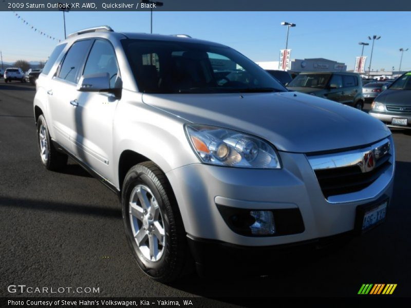 Quicksilver / Black 2009 Saturn Outlook XR AWD