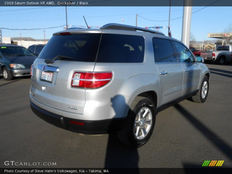 Quicksilver / Black 2009 Saturn Outlook XR AWD