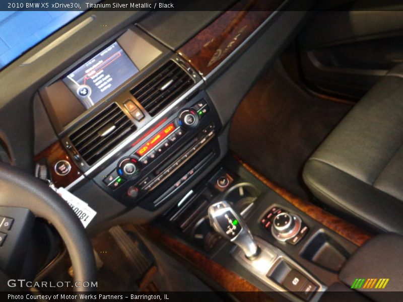 Titanium Silver Metallic / Black 2010 BMW X5 xDrive30i