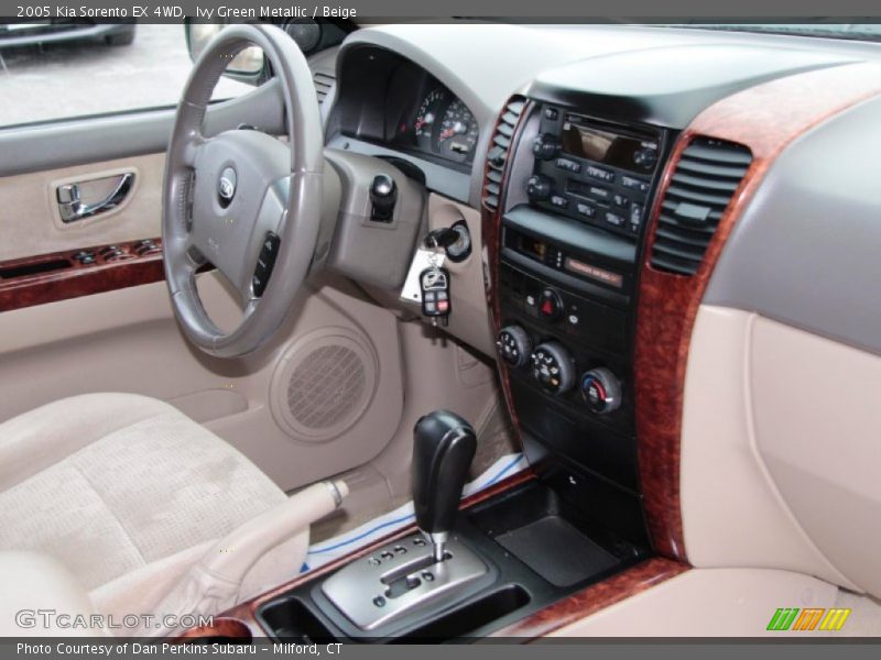Ivy Green Metallic / Beige 2005 Kia Sorento EX 4WD