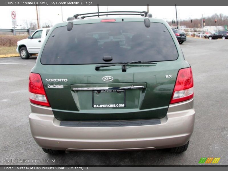 Ivy Green Metallic / Beige 2005 Kia Sorento EX 4WD