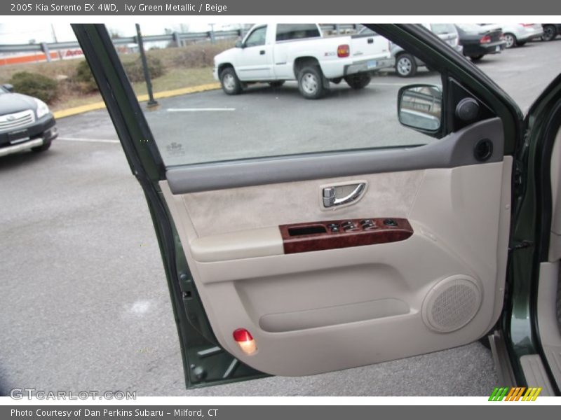 Ivy Green Metallic / Beige 2005 Kia Sorento EX 4WD