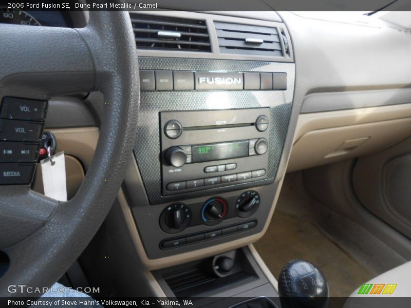 Dune Pearl Metallic / Camel 2006 Ford Fusion SE