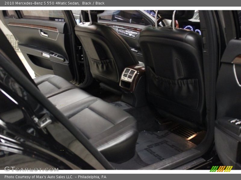 Black / Black 2010 Mercedes-Benz S 550 4Matic Sedan