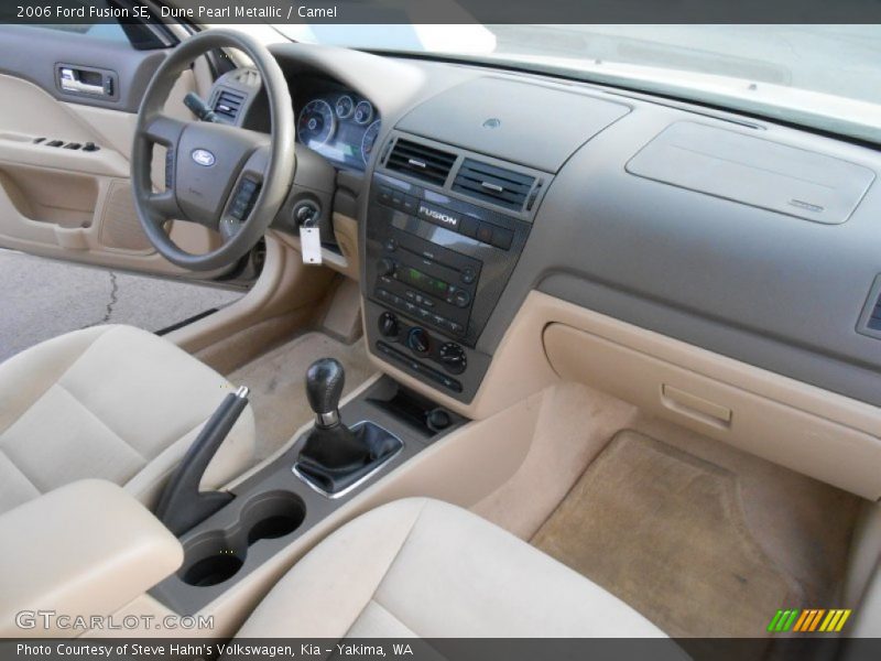 Dune Pearl Metallic / Camel 2006 Ford Fusion SE