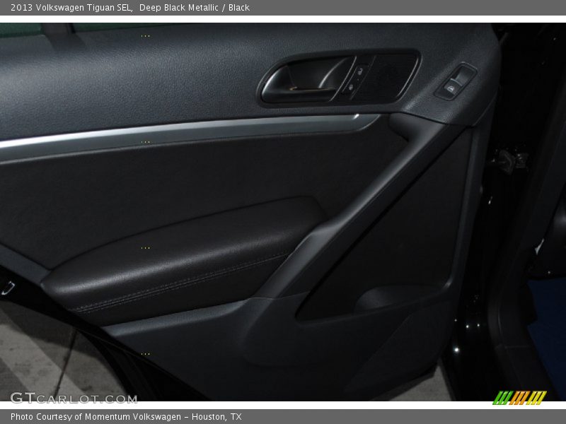 Deep Black Metallic / Black 2013 Volkswagen Tiguan SEL