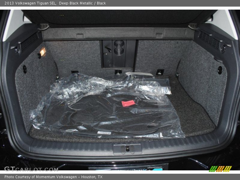Deep Black Metallic / Black 2013 Volkswagen Tiguan SEL