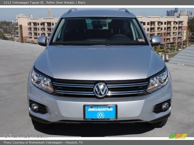 Reflex Silver Metallic / Black 2013 Volkswagen Tiguan SE