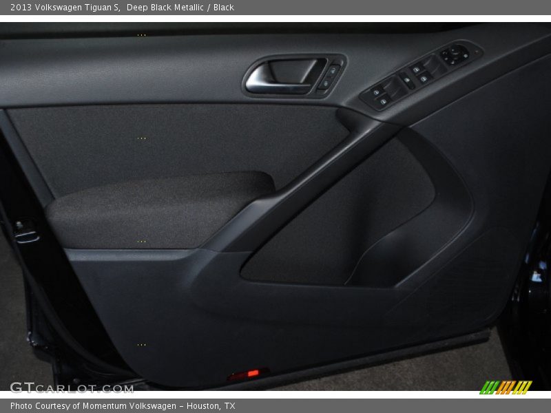 Deep Black Metallic / Black 2013 Volkswagen Tiguan S