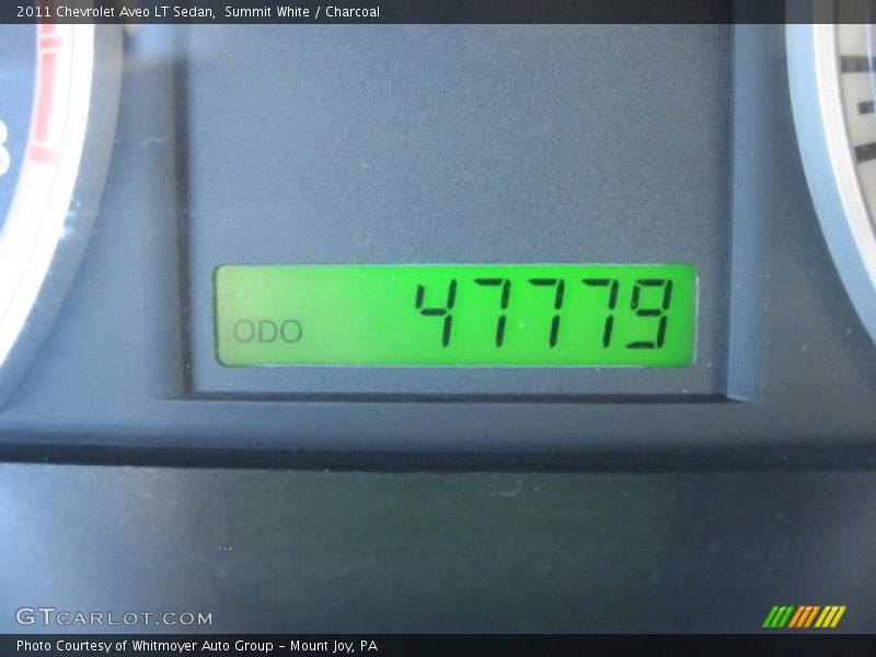 Summit White / Charcoal 2011 Chevrolet Aveo LT Sedan