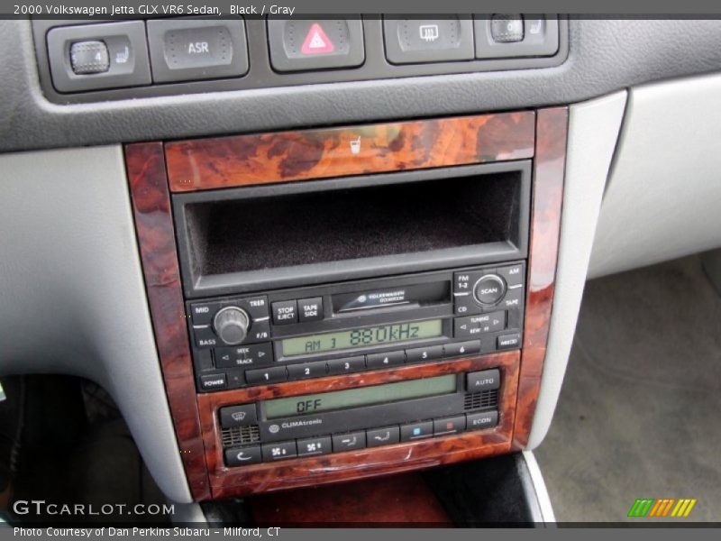Controls of 2000 Jetta GLX VR6 Sedan
