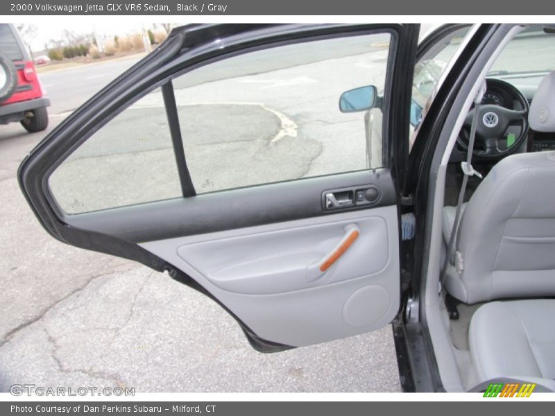 Door Panel of 2000 Jetta GLX VR6 Sedan