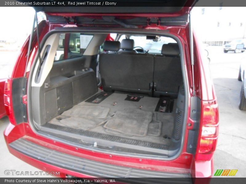  2010 Suburban LT 4x4 Trunk