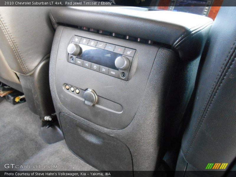Controls of 2010 Suburban LT 4x4