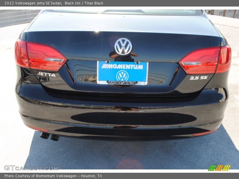 Black Uni / Titan Black 2013 Volkswagen Jetta SE Sedan
