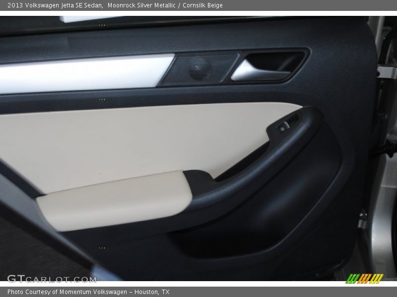 Moonrock Silver Metallic / Cornsilk Beige 2013 Volkswagen Jetta SE Sedan