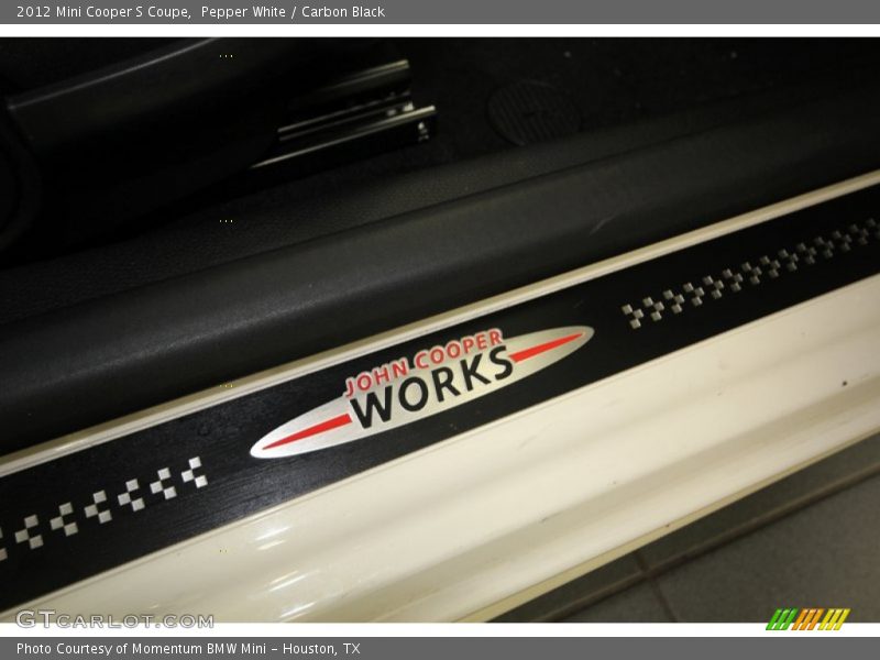 Pepper White / Carbon Black 2012 Mini Cooper S Coupe