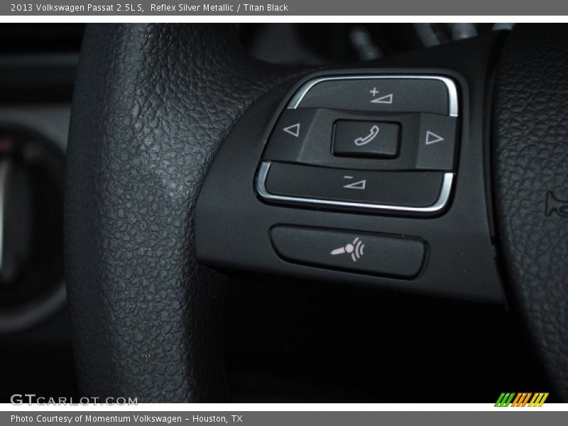 Reflex Silver Metallic / Titan Black 2013 Volkswagen Passat 2.5L S