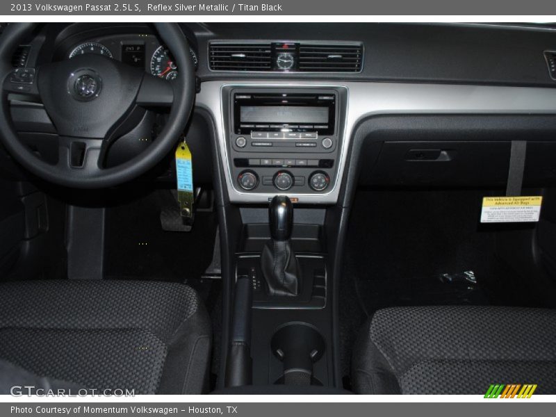 Reflex Silver Metallic / Titan Black 2013 Volkswagen Passat 2.5L S