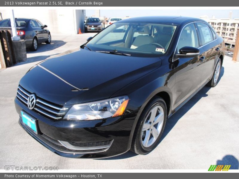 Black / Cornsilk Beige 2013 Volkswagen Passat 2.5L SE