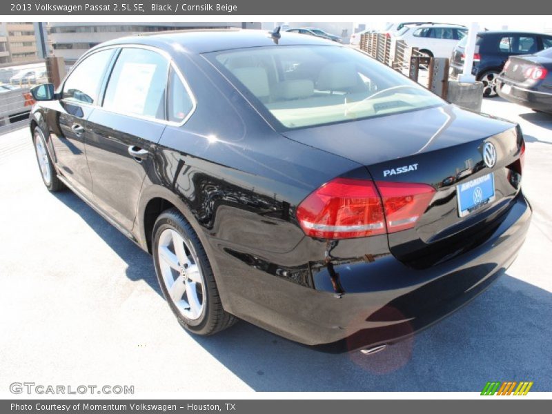 Black / Cornsilk Beige 2013 Volkswagen Passat 2.5L SE