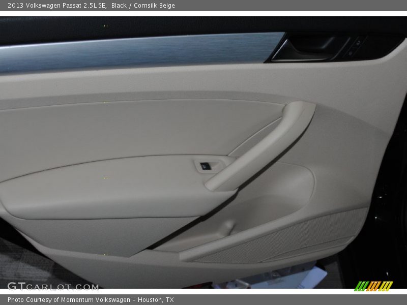 Black / Cornsilk Beige 2013 Volkswagen Passat 2.5L SE