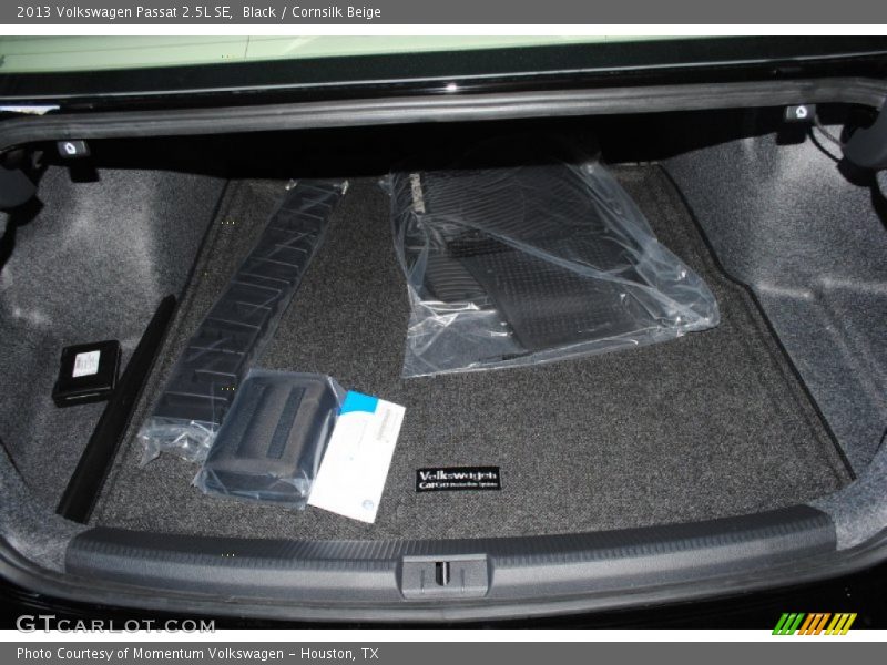 Black / Cornsilk Beige 2013 Volkswagen Passat 2.5L SE