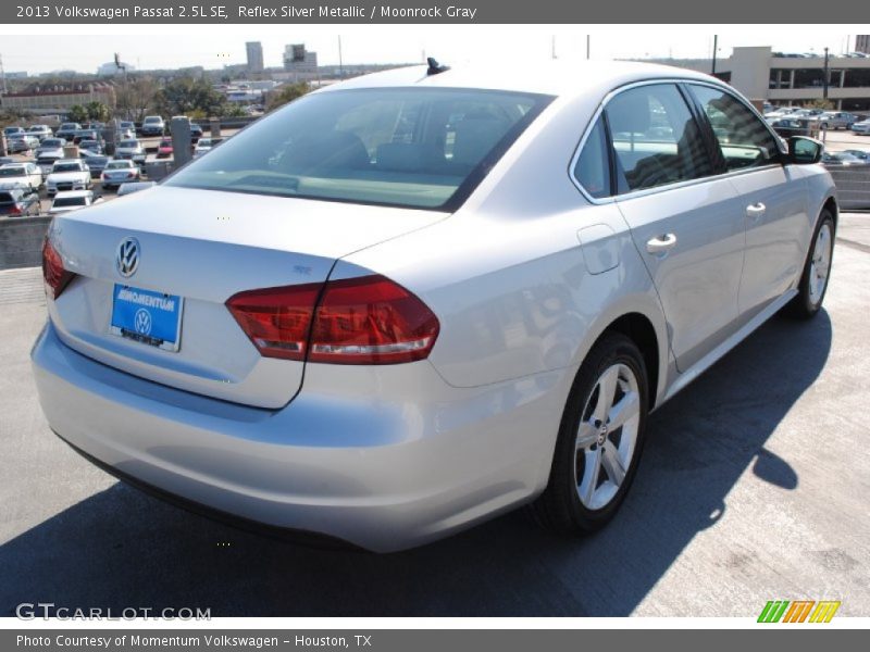 Reflex Silver Metallic / Moonrock Gray 2013 Volkswagen Passat 2.5L SE